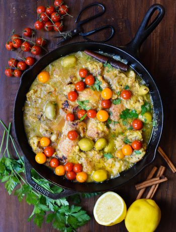 chicken stew with tomatoes and parsley